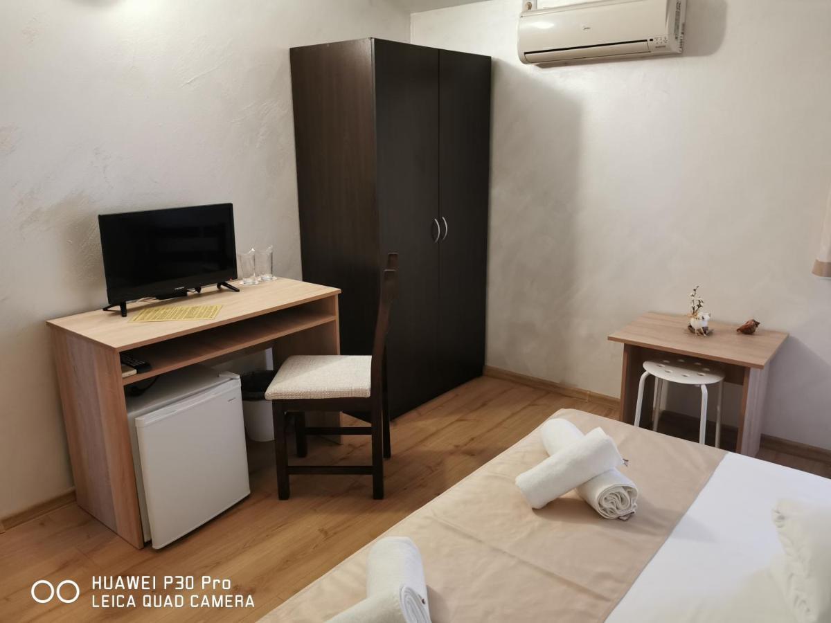 Hotel Swiss Shumen Exterior foto